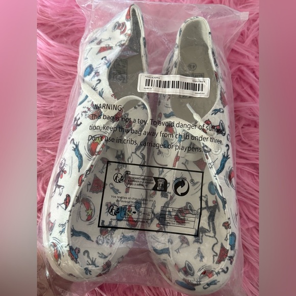 Cartoon print loafers unisex size US men's 9.5 or 10, women US size 12 or 12.5 - Picture 10 of 10